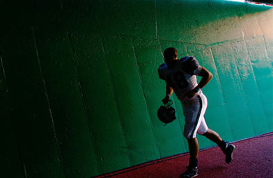 
                    Derek Rackley, #48 of the Seattle Seahawks, walks to the locker room after warm-ups prior to a game against the Kansas City Chiefs on October 29, 2006 at Arrowhead Stadium in Kansas City, Mo.
                                            (Jamie Squire / Getty Images)
                                        