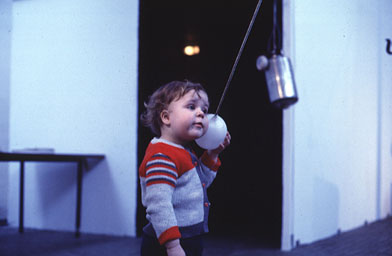 
                    A toilet ball instrument used in "Rainforest IV" at "Fur A&uuml;gen und Ohren" Exhibition in Berlin, 1980.
                                            (John Driscoll)
                                        