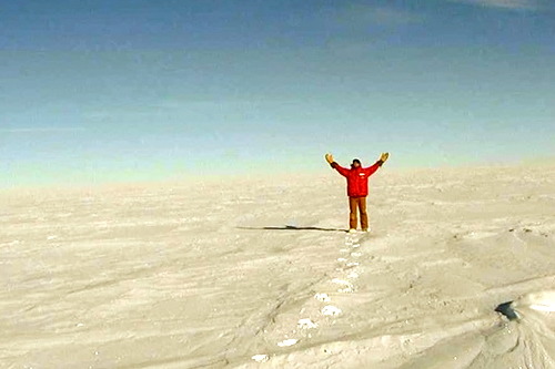 
                    Tift in the South Pole.
                                            (Nathan Tift)
                                        