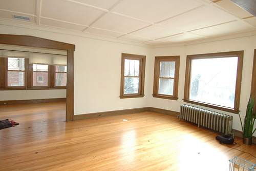 
                    A large common area in a house that realtor and Weekend America guest Cotty Lowry has for sale.
                                            (Cotty Lowry)
                                        