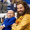 Mike Myers and Verne Troyer in "The Love Guru"