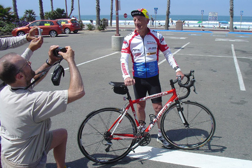 
                    David Jones gets ready to race in his third Race Across America. Jones is pictured in Oceanside, Calif. The finish line is 3000 miles away in Annapolis, Md.
                                            (Courtesy Candyce Deddens)
                                        