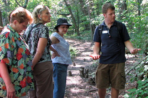 
                    Naturalist Justin Graves explains some finer points of botany to be found on Lake View Cemetery's new nature trail.
                                            (Mhari Saito)
                                        