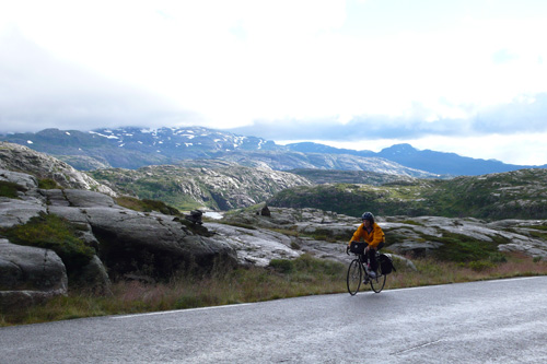 
                    Day one of riding through the mountains, and we have Norway to ourselves.
                                            (Leif Larsen)
                                        