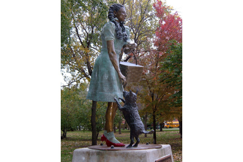
                    Dorothy and Toto at Oz Park.
                                            (Blair Chavis)
                                        