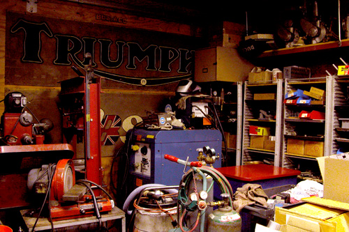 
                    Hamel's garage is crammed with a metal lathe and cabinets of neatly stowed tools.
                                            (Ariel Kitch)
                                        