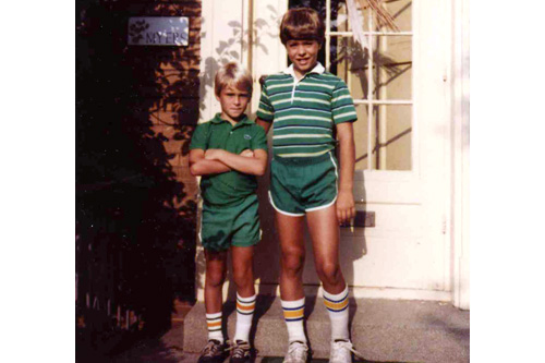 
                    Rob McGinley Myers with his brother Scott years before their fist fight.
                                            (Courtesy Rob McGinley Myers)
                                        