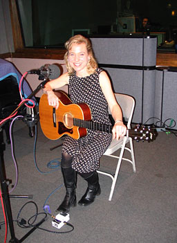 
                    Kristin Hersh and guitar, during her visit to New York this past week.
                                            (Dan Kramer)
                                        