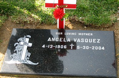 
                    Angela Vasquez' grave.
                                            (Suzie Lechtenberg)
                                        