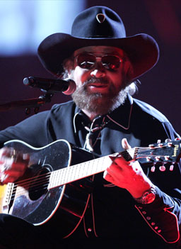 
                    Musician Hank Williams Jr. performs onstage at the 2007 CMT Music Awards on April 16, 2007, in Nashville, Tenn.
                                            (Peter Kramer / Getty Images)
                                        