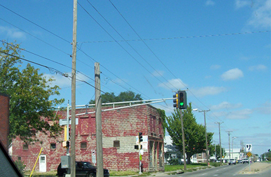 
                    Thirtieth street is one of the main drags through North Omaha.
                                            (Lawrence Lanahan)
                                        