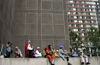 
                    Environmental Encroachment at John Cage's MusiCircus, Museum of Contemporary Art, Chicago, Ill. in  July 2005.
                                            (Bob Goins)
                                        