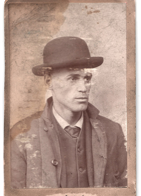 
                    This mug shot of a Chicago man is from the turn of the century.
                                            (Courtesy Steidl & Partners Publishers)
                                        