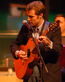 
                    Singer-musician Jeff Horwich
                                            (Jeremy Pavleck)
                                        