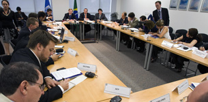 A discussion after the 2008 G-20 Finance Meeting.